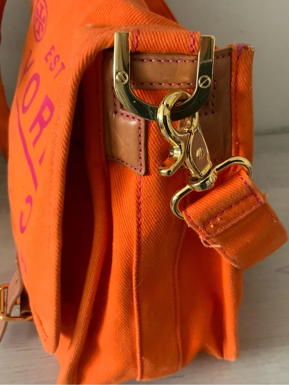 TORY BURCH VINTAGE NOLITA MESSENGER CROSSBODY BAG